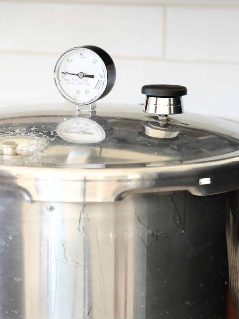 A pressure canner a zero pressure, warming up